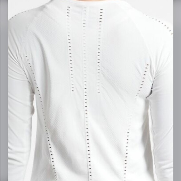 ATHLETA White Foothill Long Sleeve
Athletic Top - Picture 2 of 4